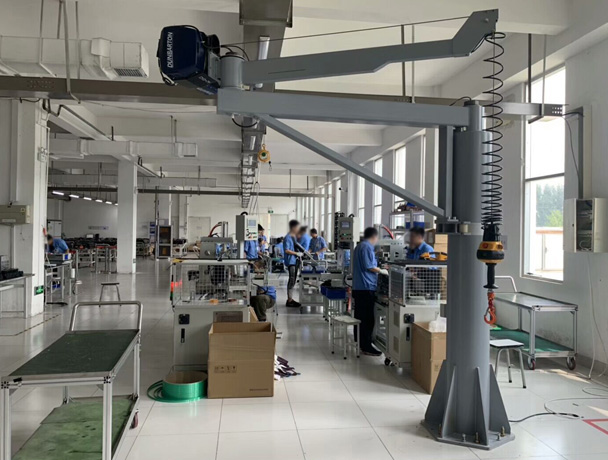 折臂式起重機-結合丹巴頓智能提升機